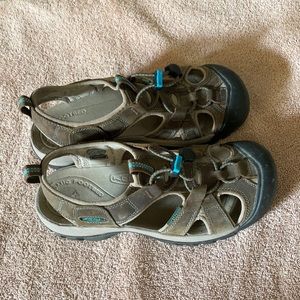 Women’s Keen sandals